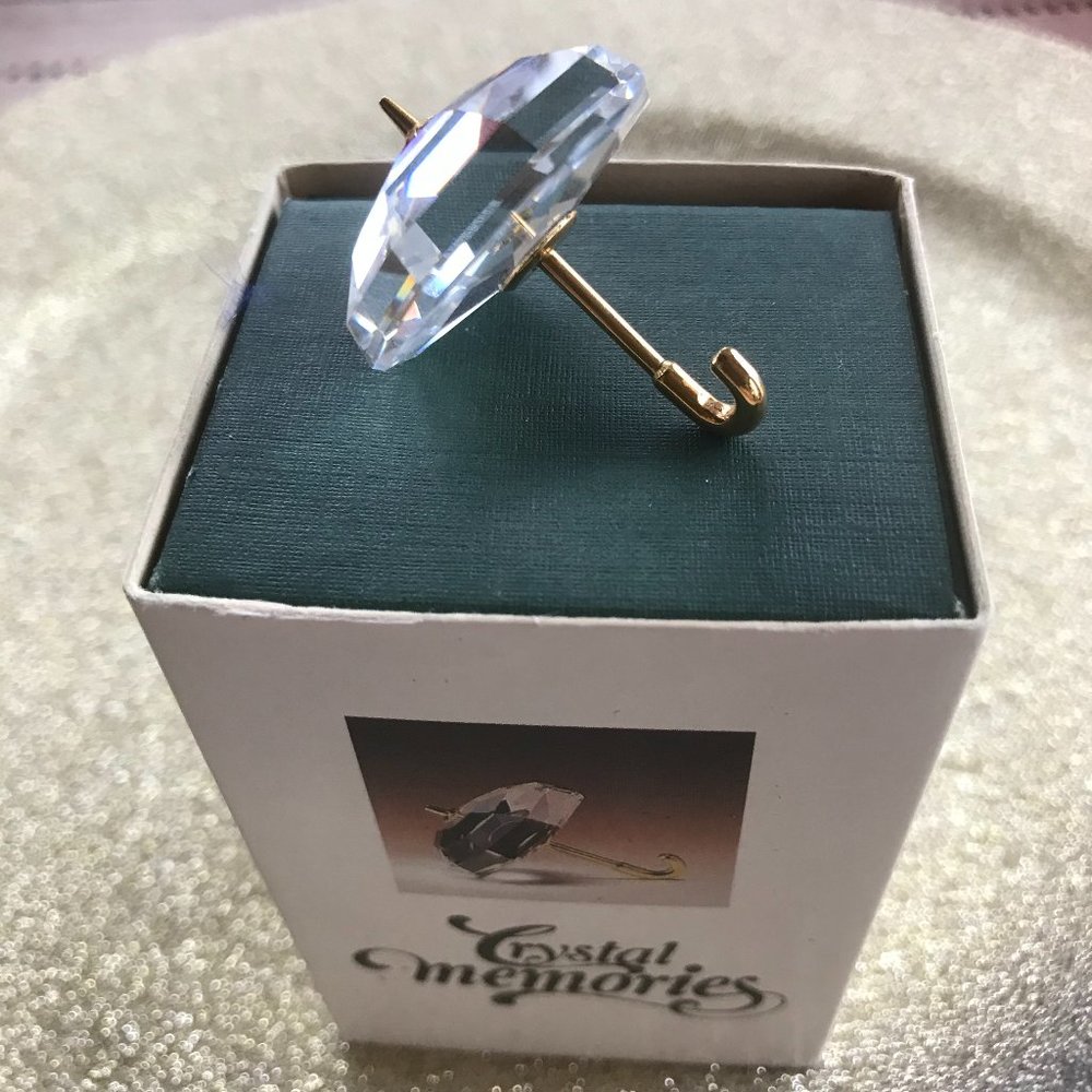 CRYSTAL MEMORIES SWAROVSKI MINIATURE UMBRELLO